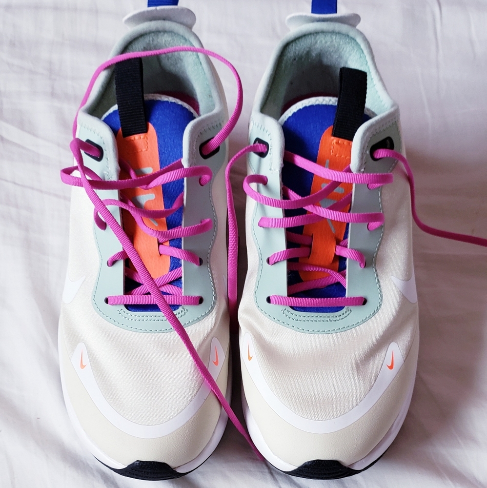 Womens Nike Air Max DIA